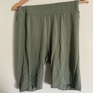 Storq bike shorts size 4 sage green